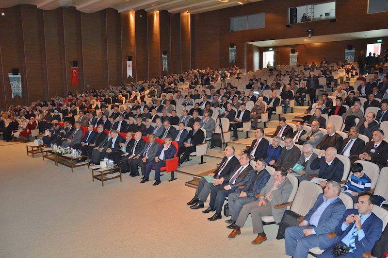 Din Hizmetleri ve İhlas Sempozyumu 65