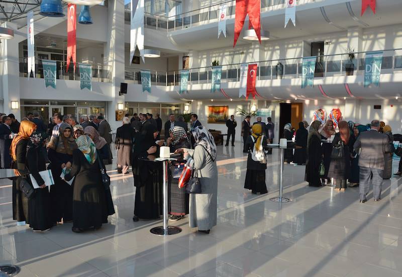 Din Hizmetleri ve İhlas Sempozyumu 67