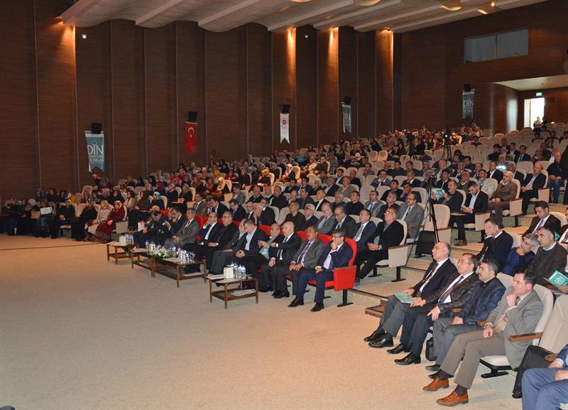 Din Hizmetleri ve İhlas Sempozyumu 7