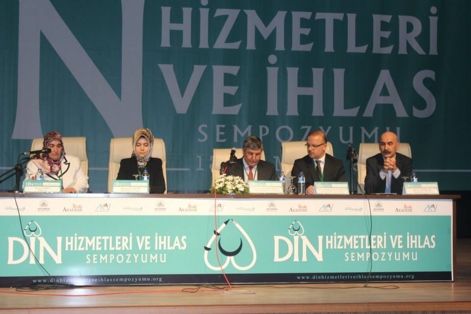 Din Hizmetleri ve İhlas Sempozyumu 72
