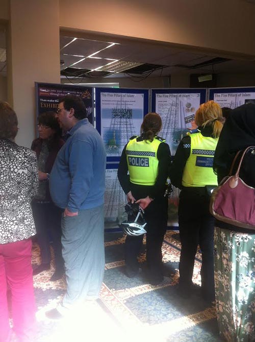 Hayrat Vakfı Southampton’da İslami Tanıtım Sergisi 5