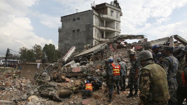 Nepal'deki deprem 20 atom bombası gücünde 5