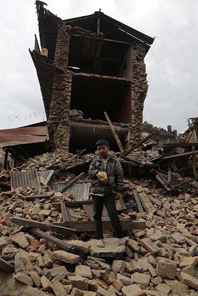 Nepal'in deprem sonrası fotoğrafları 29