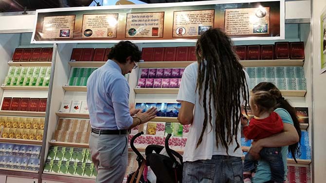 Arjantin Kitap Fuarında Risale-i Nur Standı 10