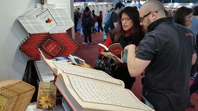 Arjantin Kitap Fuarında Risale-i Nur Standı 26