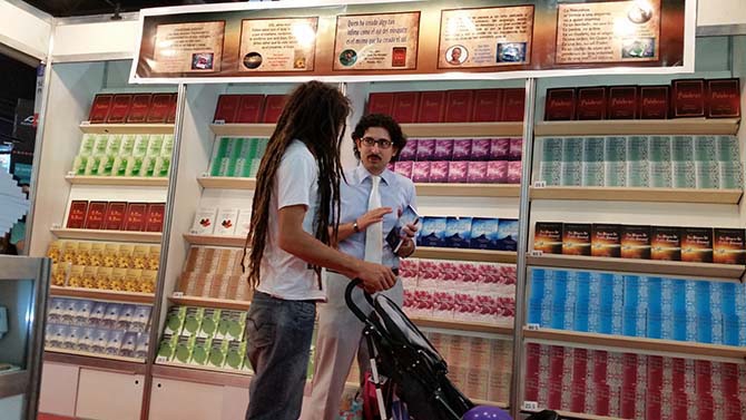 Arjantin Kitap Fuarında Risale-i Nur Standı 8