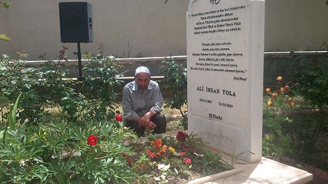 Ali İhsan Tola Ağabey dualarla anıldı 11
