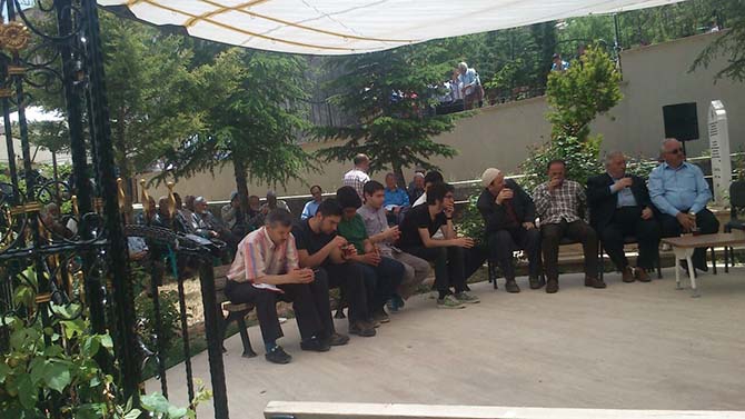 Ali İhsan Tola Ağabey dualarla anıldı 9