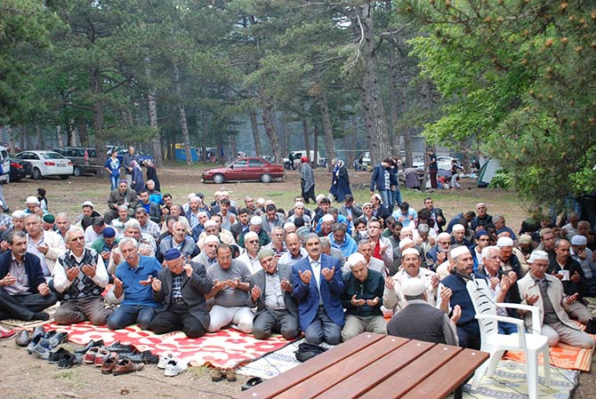 Bursa İttihat Derneği Uludağ mezunlarını buluşturdu 13