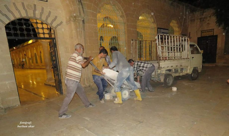 Badıllı Ağabeyin mezar taşı yapıldı 8