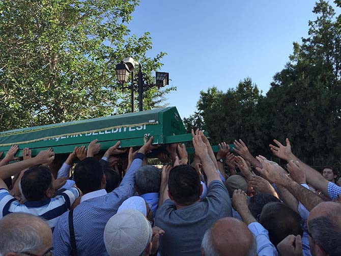 Halil Uslu dualarla uğurlandı 1