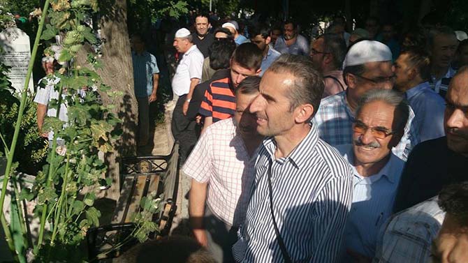 Halil Uslu dualarla uğurlandı 12