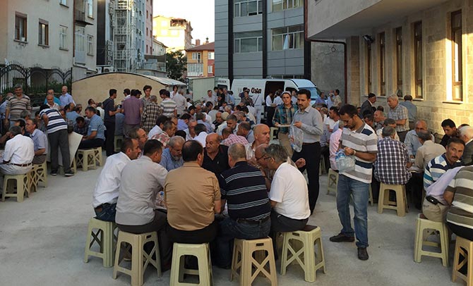Halil Uslu dualarla uğurlandı 19