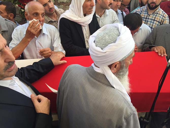 Salih Özcan Ağabey dualarla uğurlandı 15