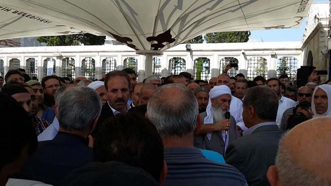 Salih Özcan Ağabey dualarla uğurlandı 16