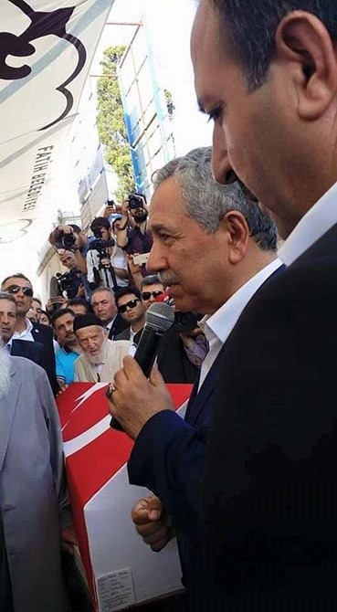 Salih Özcan Ağabey dualarla uğurlandı 4