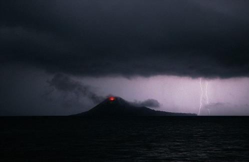 Krakatoa yanardağı patladı 4