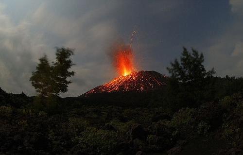 Krakatoa yanardağı patladı 8