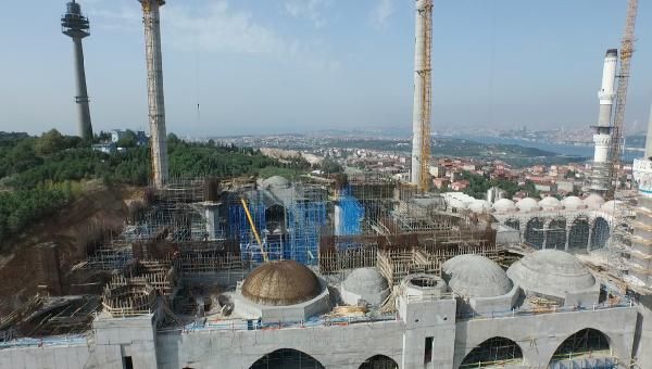 Cumhuriyet tarihinin en büyük cami kompleksi 8