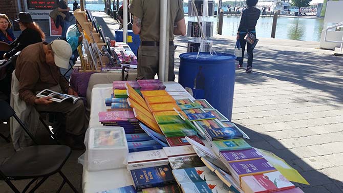 Kanada sokaklarında Risale-i Nur'dan sözler vardı 1