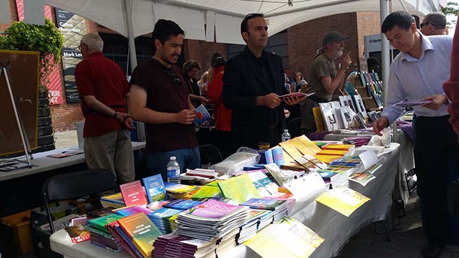 Kanada sokaklarında Risale-i Nur'dan sözler vardı 10