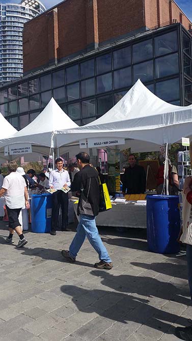 Kanada sokaklarında Risale-i Nur'dan sözler vardı 5