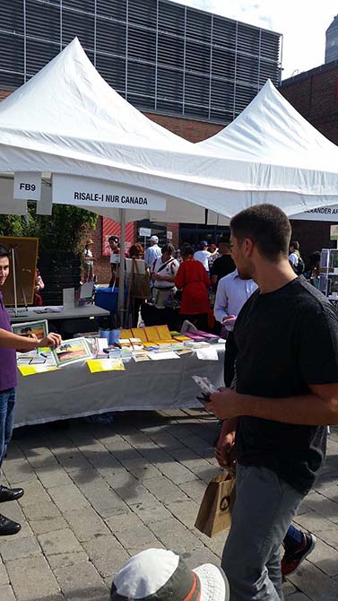 Kanada sokaklarında Risale-i Nur'dan sözler vardı 8