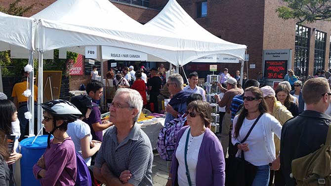 Kanada sokaklarında Risale-i Nur'dan sözler vardı 9