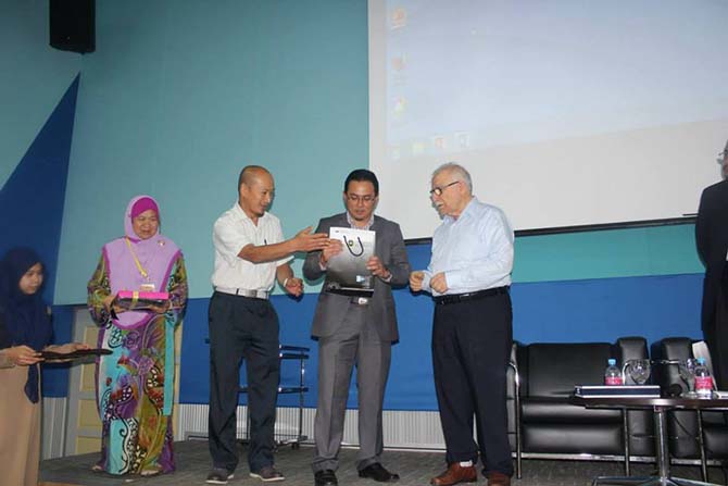 Güneydoğu Asya'da Risale-i Nur programlarından kareler 11