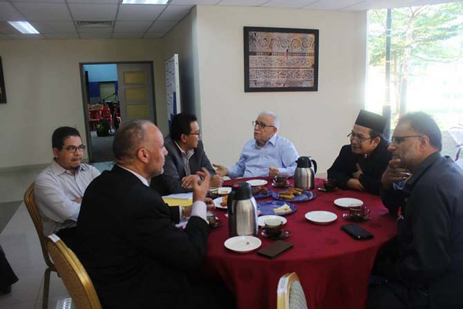 Güneydoğu Asya'da Risale-i Nur programlarından kareler 15