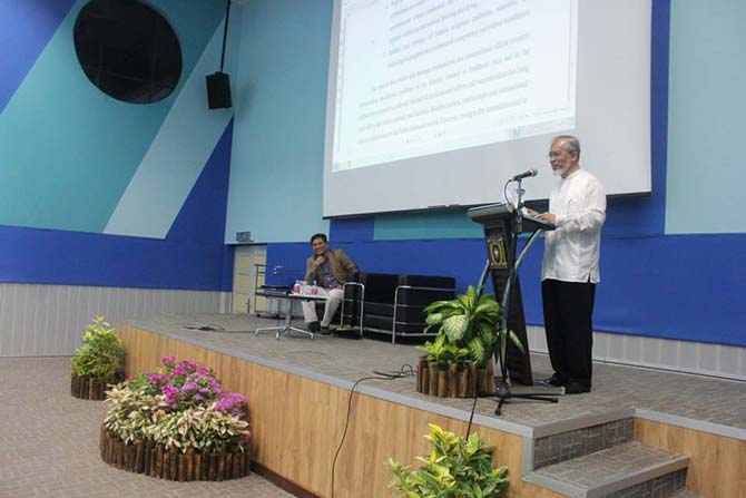 Güneydoğu Asya'da Risale-i Nur programlarından kareler 24