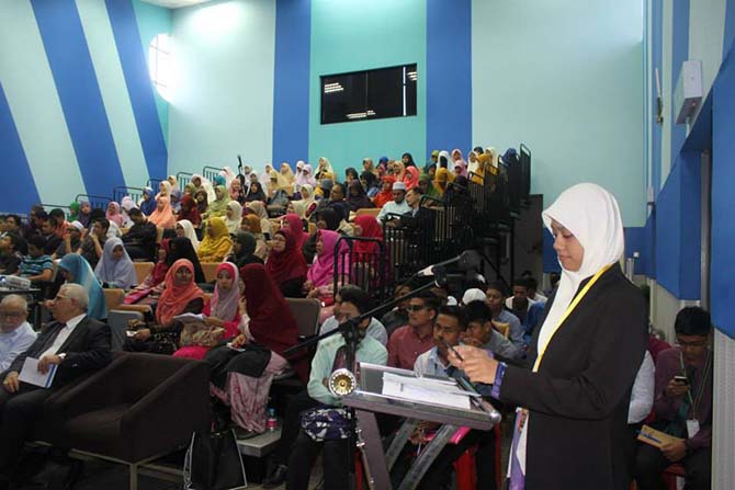 Güneydoğu Asya'da Risale-i Nur programlarından kareler 26