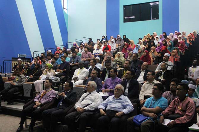 Güneydoğu Asya'da Risale-i Nur programlarından kareler 6