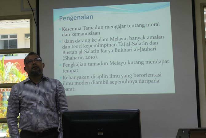 Güneydoğu Asya'da Risale-i Nur programlarından kareler 8