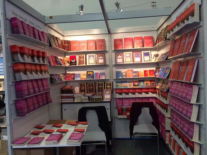 Dünyanın en büyük kitap fuarında Risale-i Nur'u tanıttılar 1