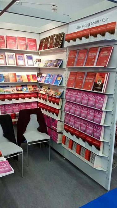 Dünyanın en büyük kitap fuarında Risale-i Nur'u tanıttılar 12