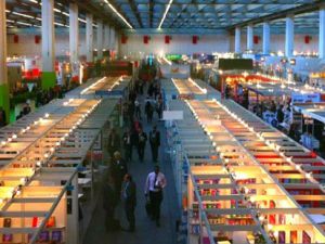 Dünyanın en büyük kitap fuarında Risale-i Nur'u tanıttılar