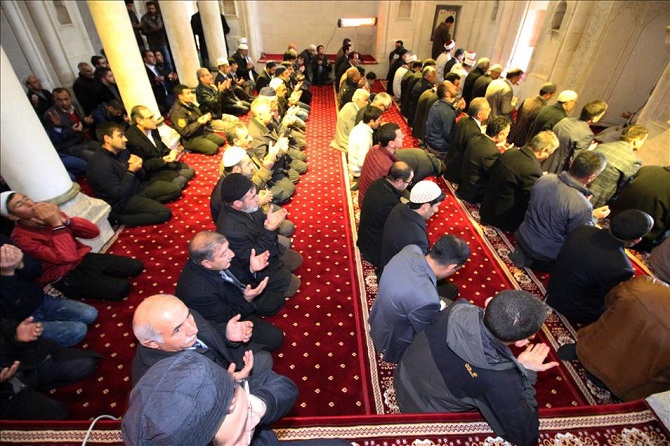 İshak Paşa Sarayı Camii 100 yıl sonra ibadete açıldı 5