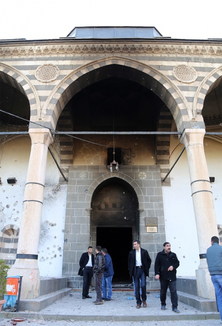 Tarihi cami kullanılamaz halde 6