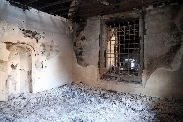 Tarihi cami kullanılamaz halde 9