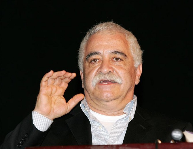 2015'te ölümü hatırlatan ünlüler 8
