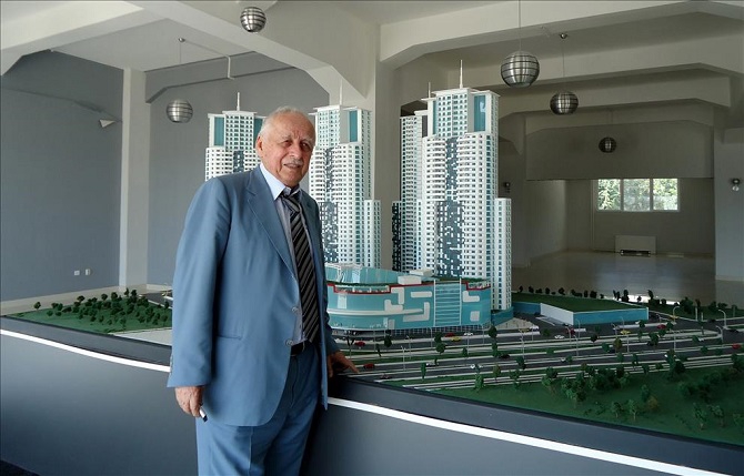 2015'te ölümü hatırlatan ünlüler 9