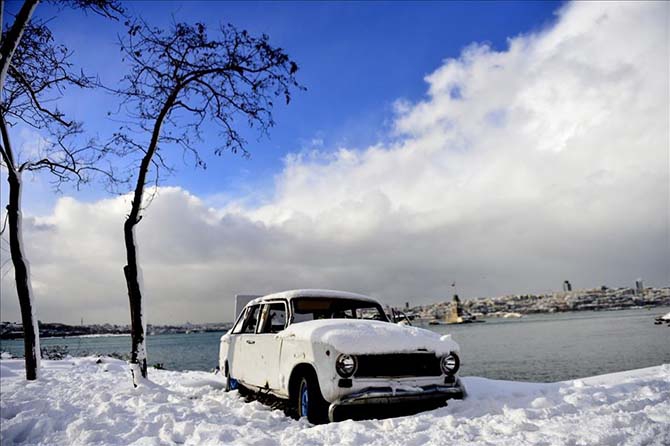 Beyaz rahmete bürünen İstanbul ve Camileri 32