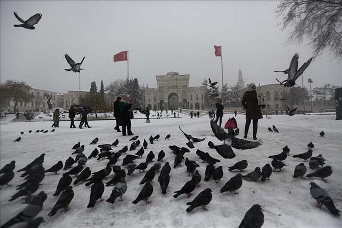 Beyaz rahmete bürünen İstanbul ve Camileri 38