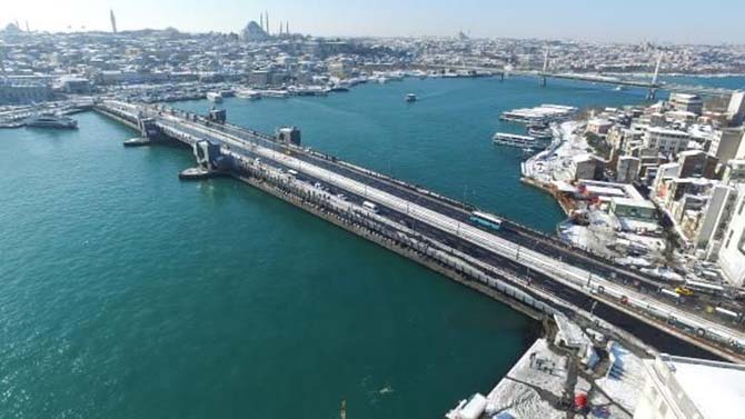 Beyaz rahmete bürünen İstanbul ve Camileri 4