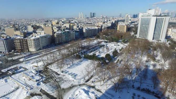 Beyaz rahmete bürünen İstanbul ve Camileri 8