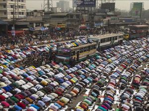 5 milyona yakın Müslüman bir araya geldi