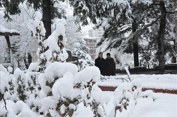 Yozgat'ta kar yağışı 10