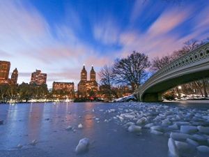 Central Park'ın gölleri dondu