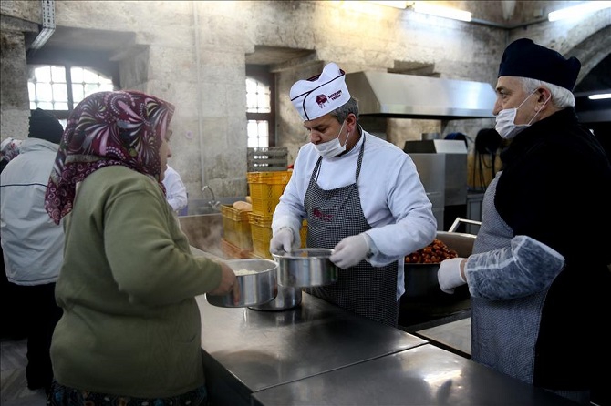 Yoksulların yüzünü 224 yıldır güldüren imarethane 1